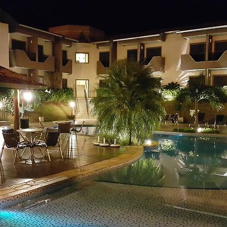 Pissoloto Hotel Sertanopolis Bagian luar foto